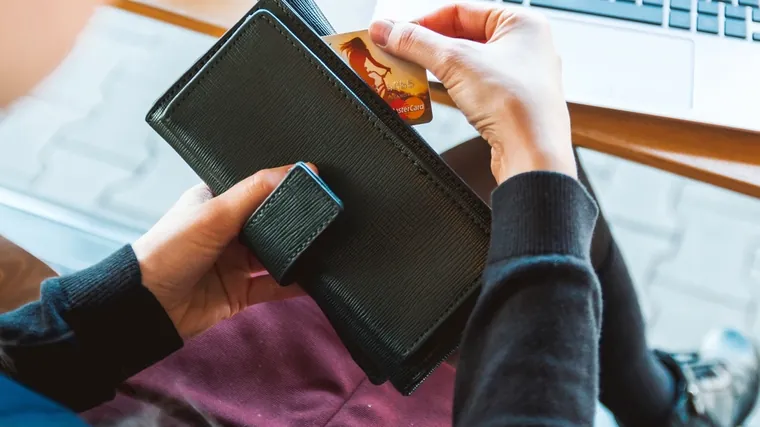 Online payment on a laptop